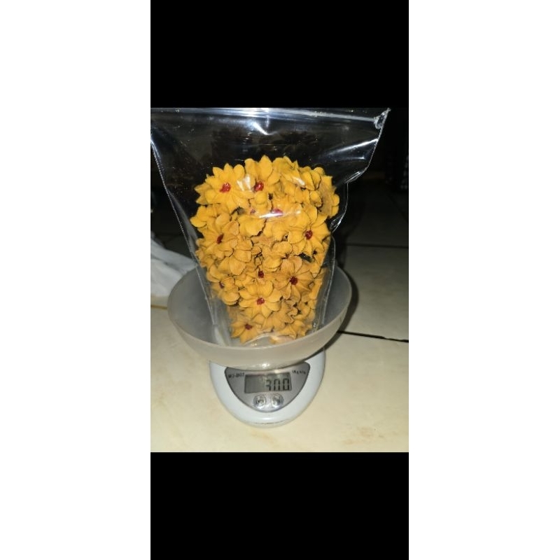 

KUE KERING SEMPRIT MAWAR TUNGGAL HOME MADE 300G KEMASAN POUCH
