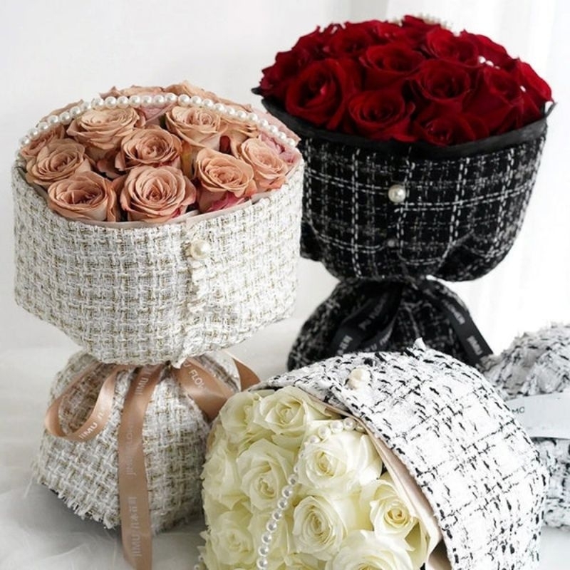 

TWEED FLOWER WRAPING KAIN PEMBUNGKUS BUNGA BUKET CLASSIC TWEED UNTUK HAND BOUQET