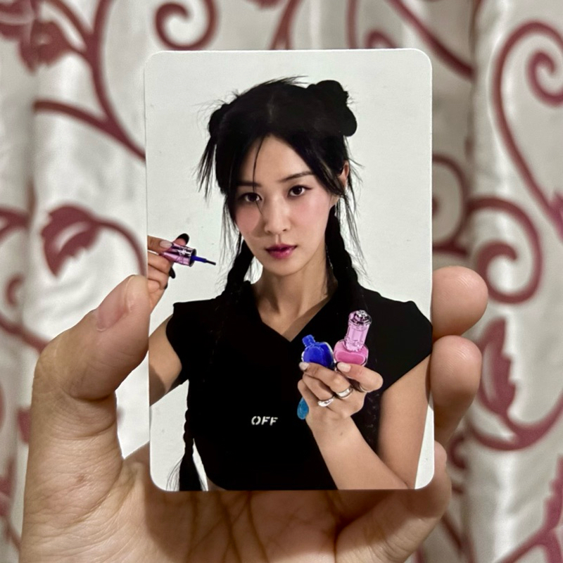 PC Yuri SNSD Girls Generation Group Photo Set SMTOWN Live 2025 30th Anniversary