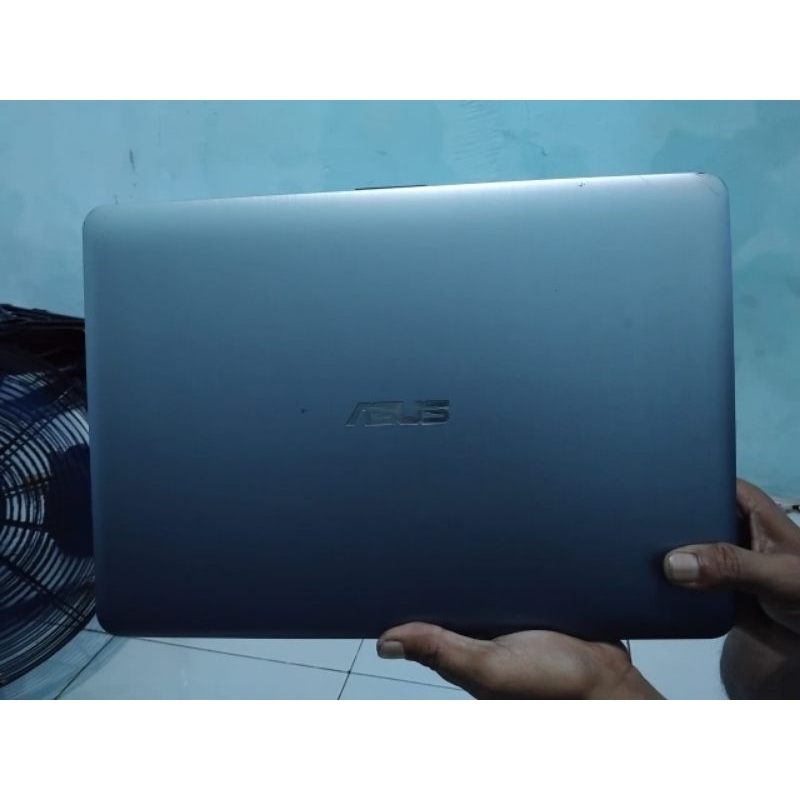 Asus Laptop X441m Bekas Jarang dipakai
