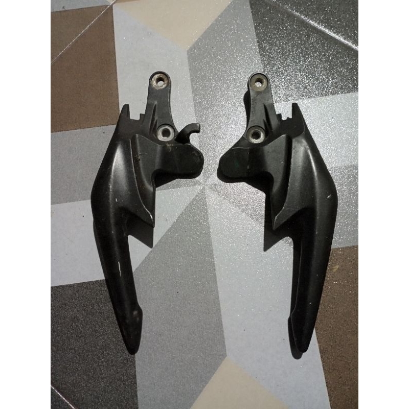 Behel Pegangan Jok Belakang CBR 150 Old Original Second