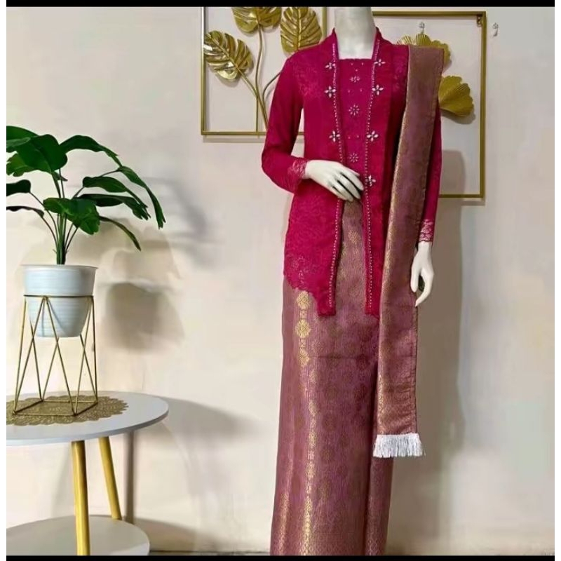 Kebaya Brokat Kutu Baru Payet / Kebaya Wisuda / Kebaya Pesta