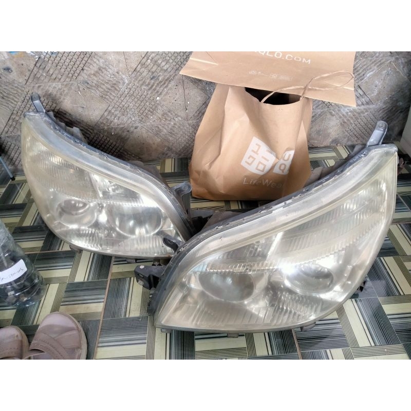 lampu depan Terios 2011-13