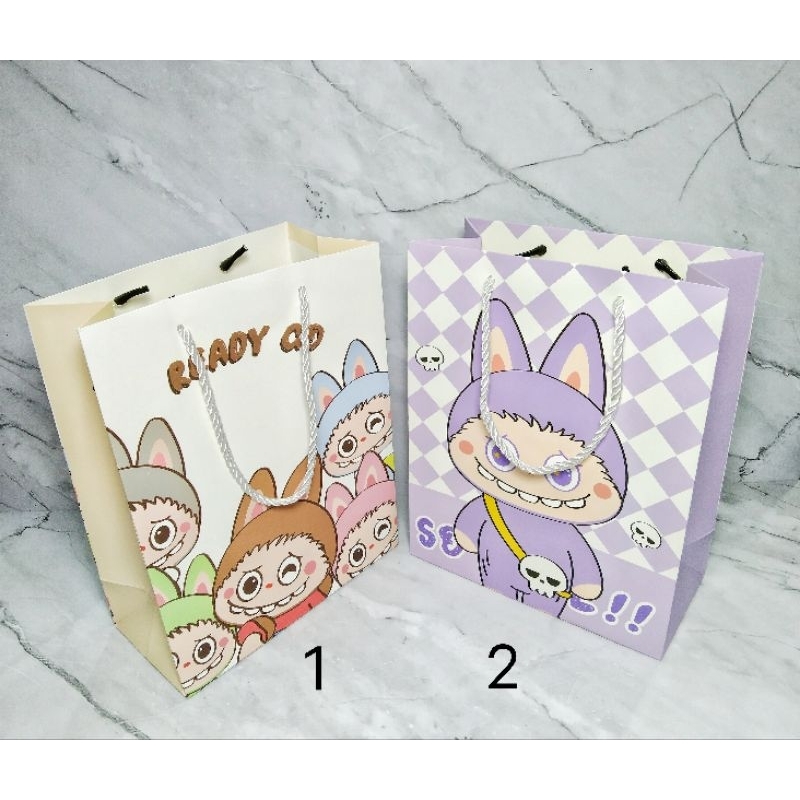 

PAPER BAG LABUBU / TAS KADO MOTIF LABUBU / PAPER BAG FANCY / SHOPPING BAG LABUBU