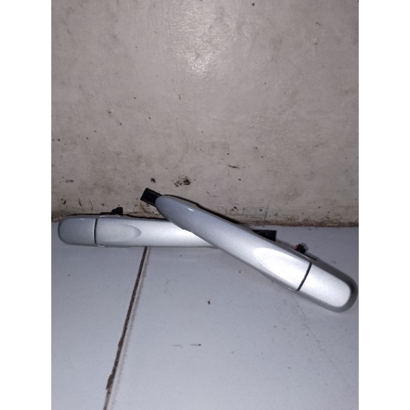 Handle Pintu Luar Kanan dan kiri Avanza Veloz Silver