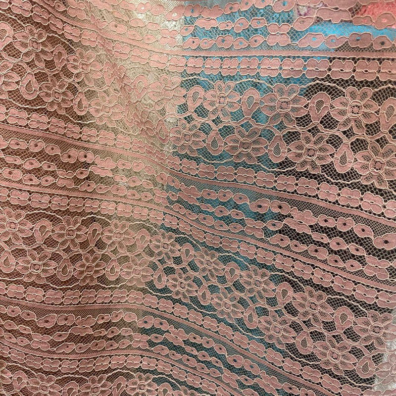 kain semi prada - kain brokat semi prada - kain brokat motif etnik prwmium - kain brokat warna rose 