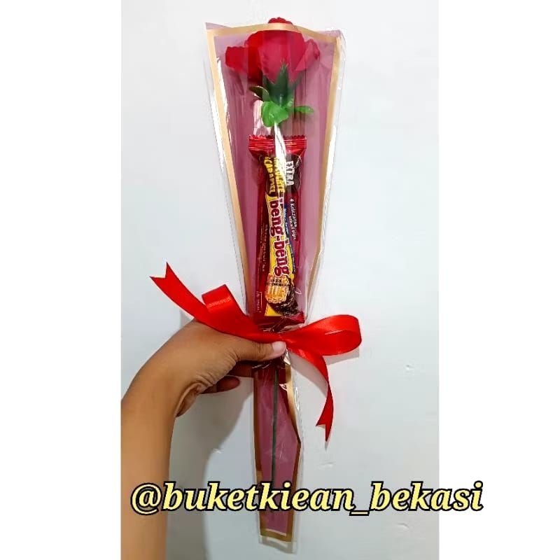 

buket mawar setangkai bengbeng/ buket beng beng / buket simpel/ buket wisuda/ buket valentine/ buket coklat/ buket ulang tahun l