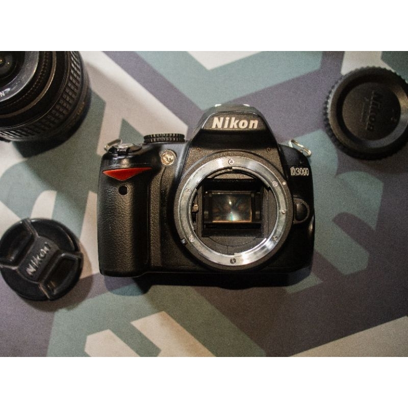 Nikon D3000
