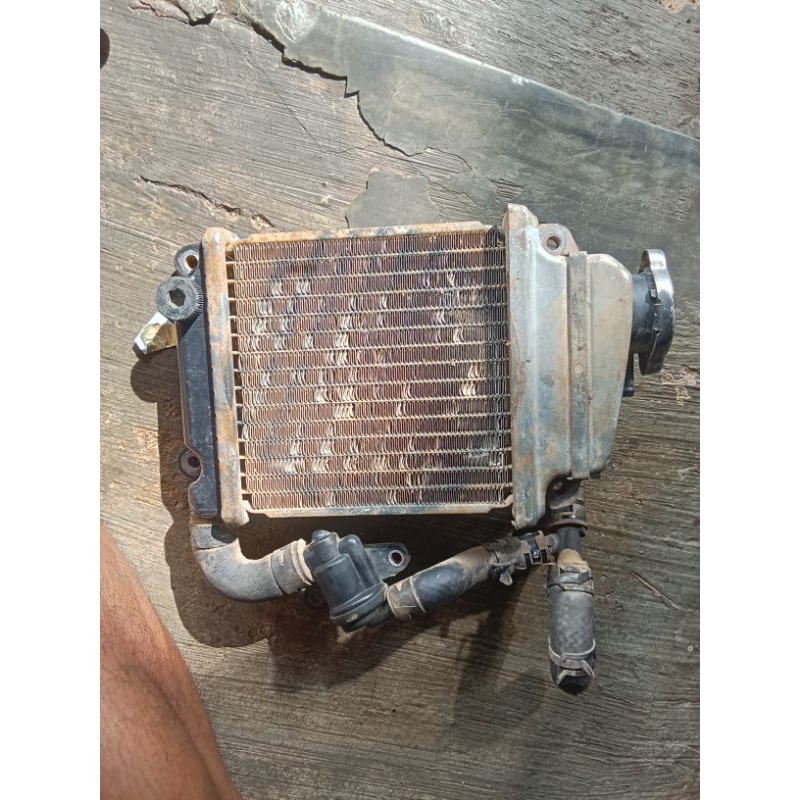 radiator Honda Vario110 set  bekas copotan motor