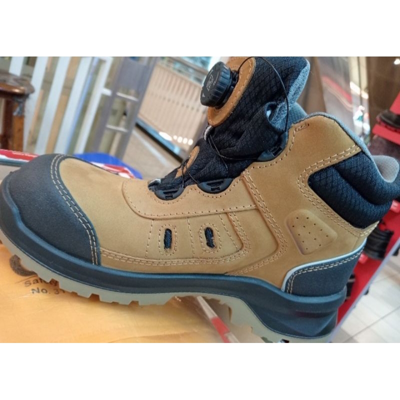 sepatu safety cheetah Jubatus sand