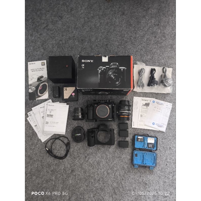 Sony a7ii sc 8rb rig + lensa ttartisan 35mm f2 + lensa minolta 50mm f1.4