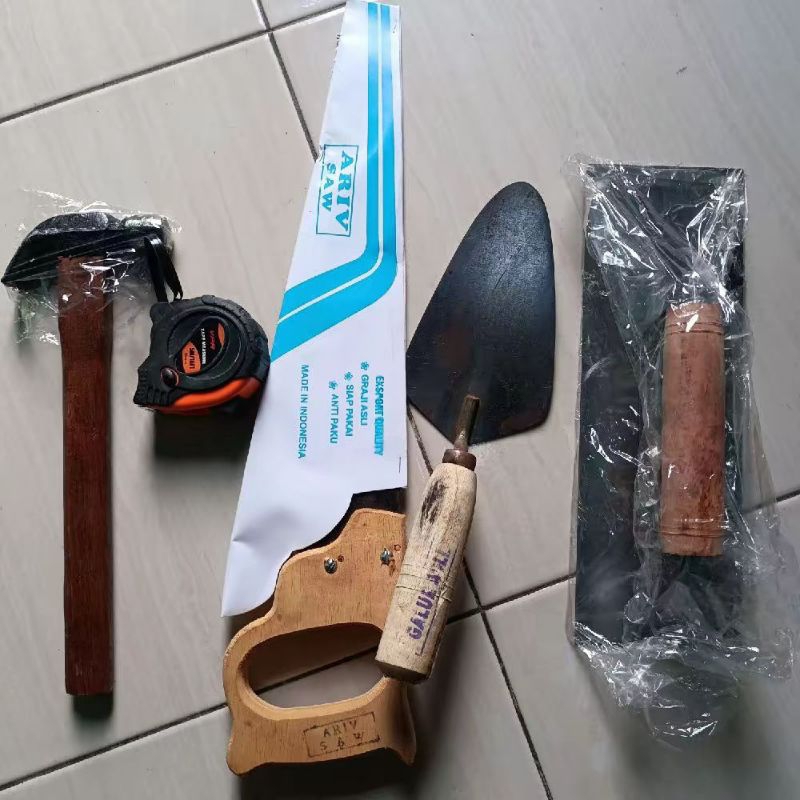 Paket Gergaji, Palu, Roskam Besi, Meteran, Cetok Semen - Alat Lengkap Pertukangan Kualitas Bagus