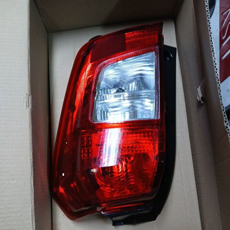 lampu stop.kanan toyota calya sigra