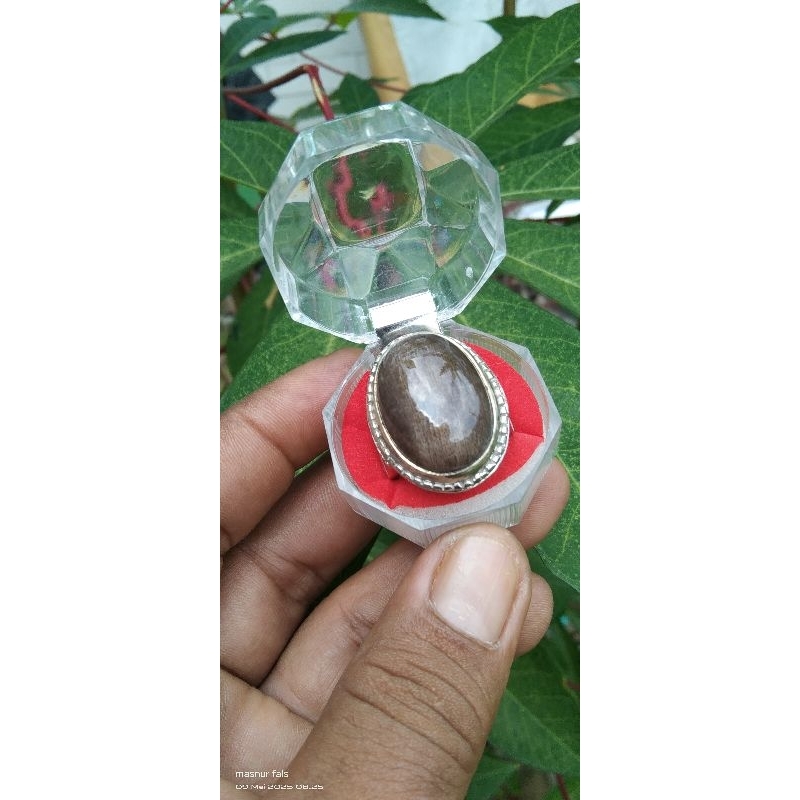 Cincin fosil kelor super crystal tembus warna merah bara api