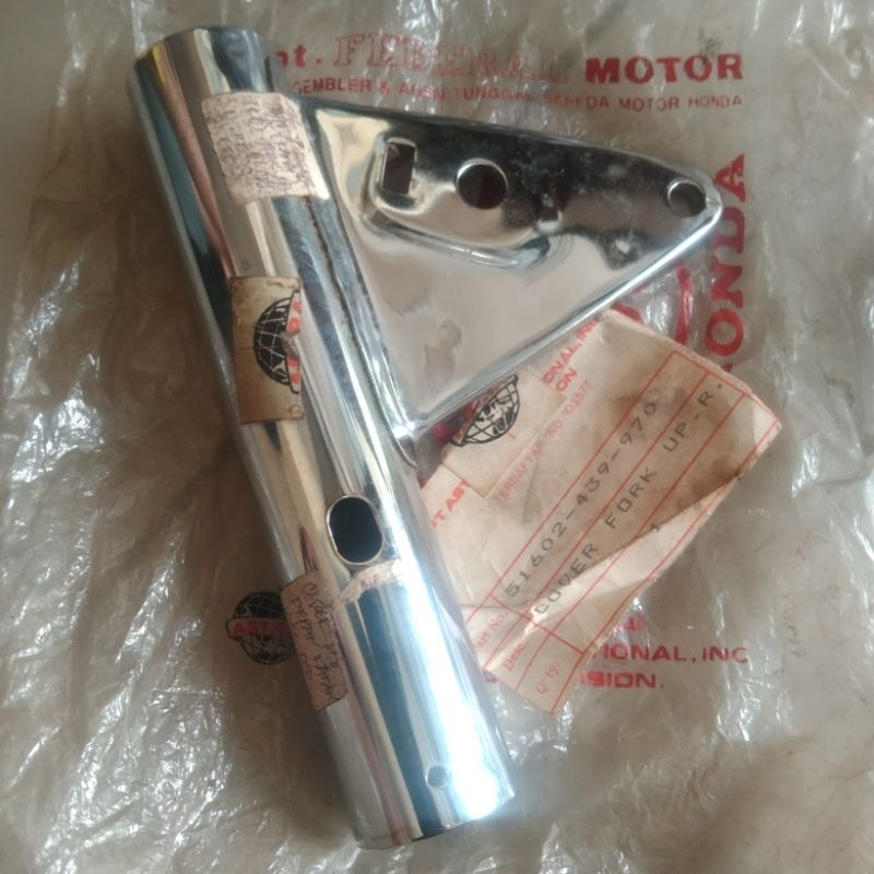 breker kupingan lampu depan gl 100 cb 100 original