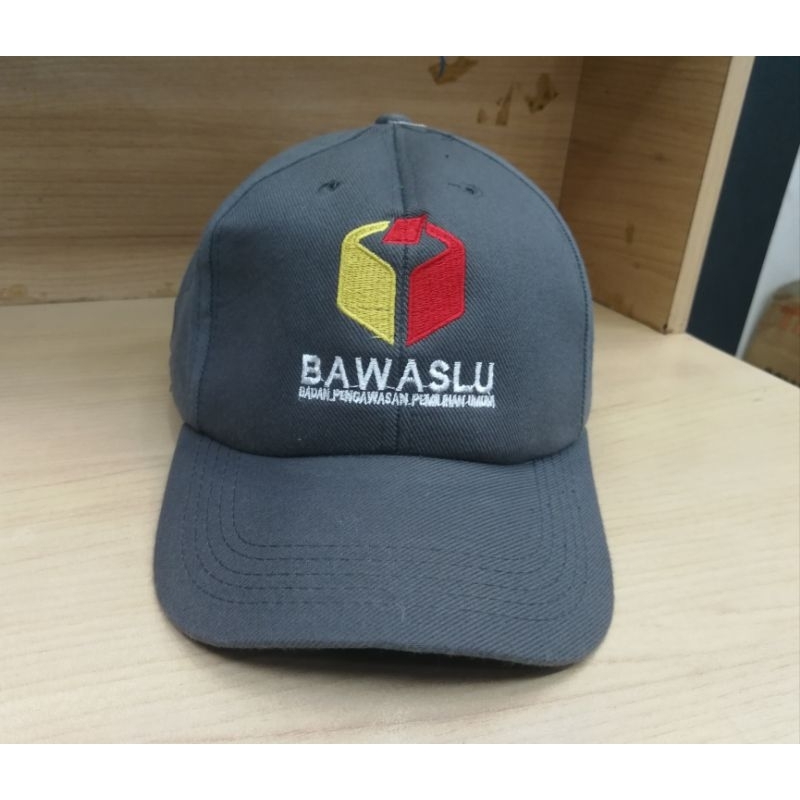 Topi Bawaslu Bordiran