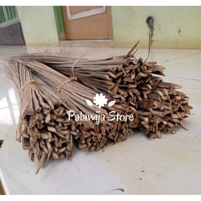 Sapu lidi asli sapu lidi terbuat dari dahan pohon aren
