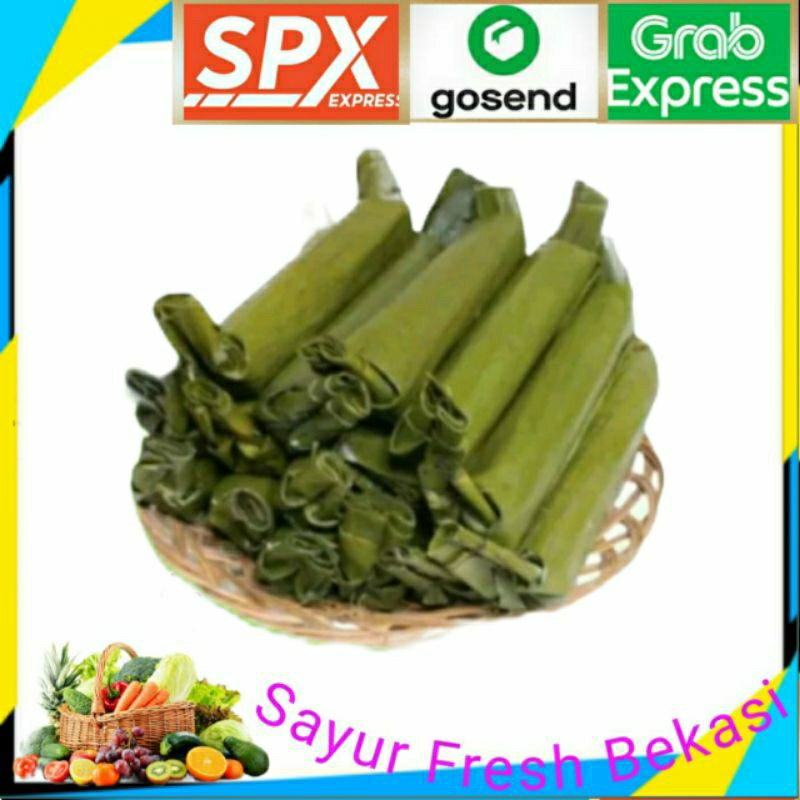 

Lontong (1pcs).