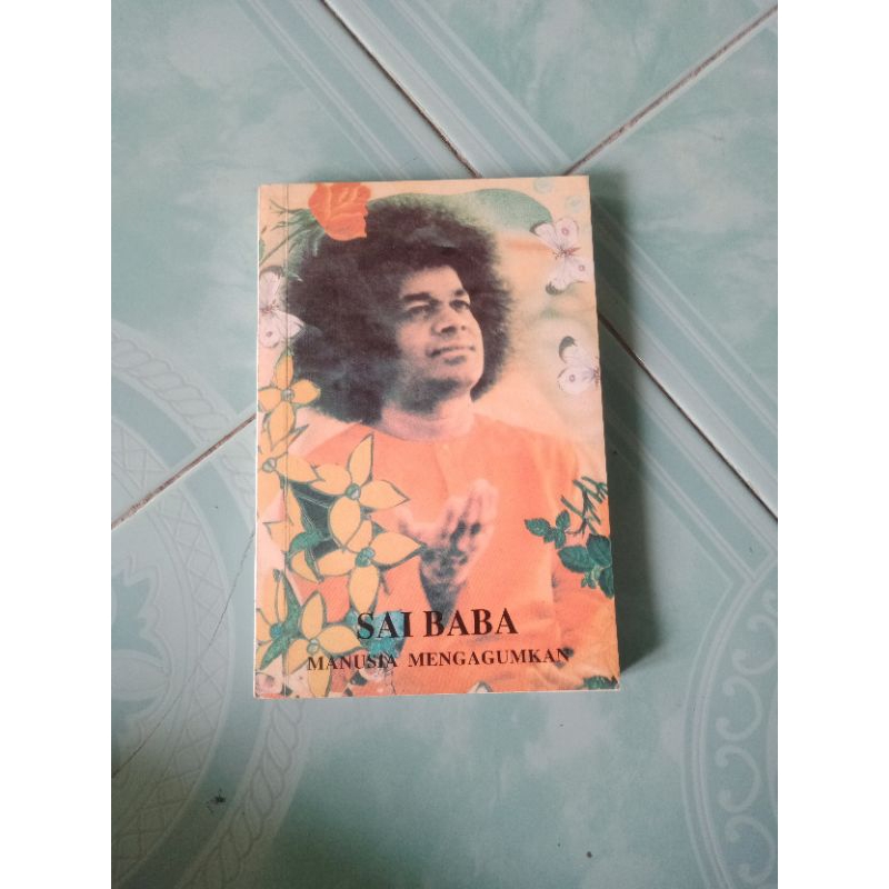 Buku Sai Baba manusia mengagumkan