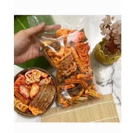 

KERUPUK SEBLAK MIX 150 gr