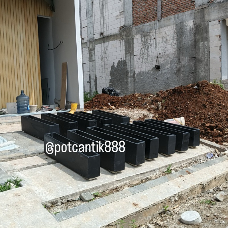 pot beton pot kotak persegi panjang halus cat hitam doff 1m x 20 x 30