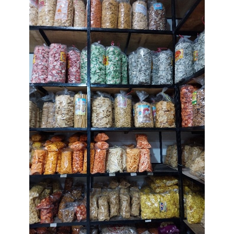 

Grosir Snack Makanan Ringan Berbagai Varian Snack Telor Gabus