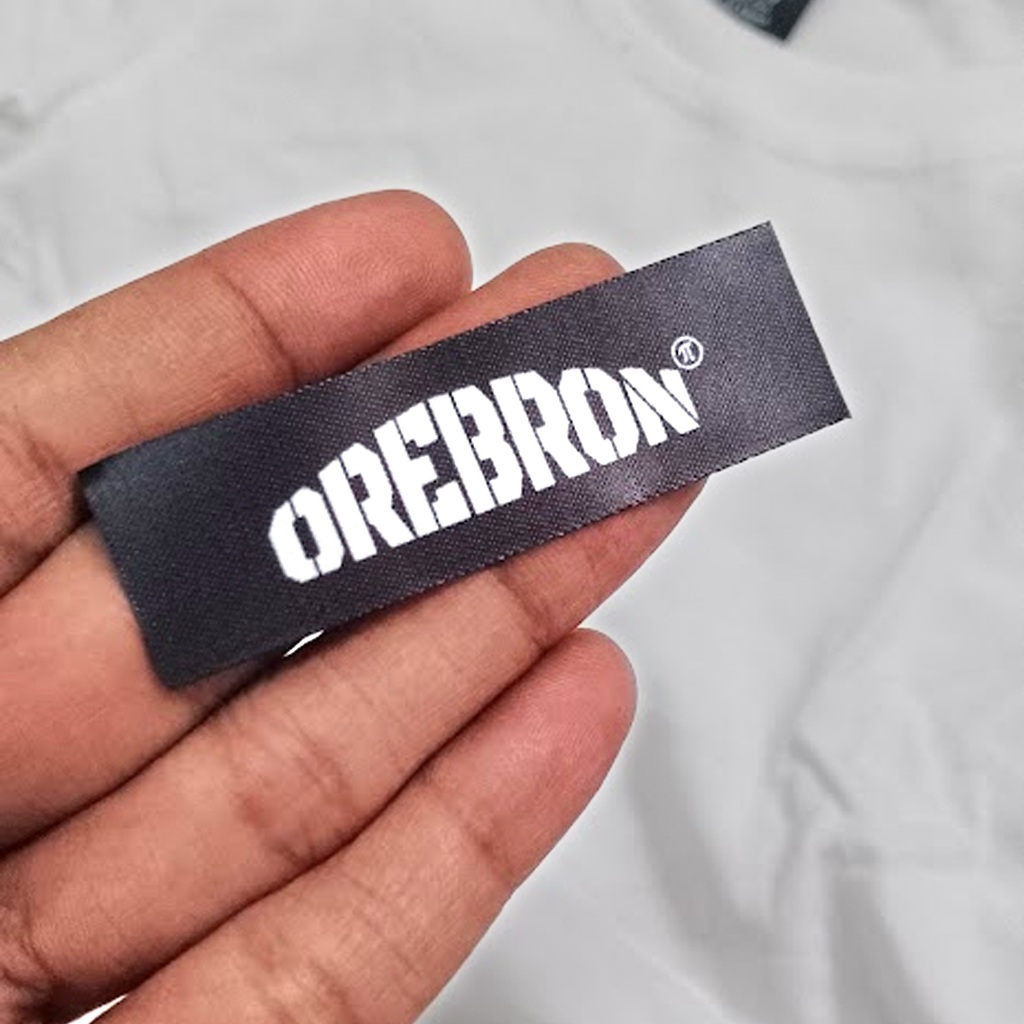 

1000pcs Label Baju 1,8cm Custom Bahan Satin Printing