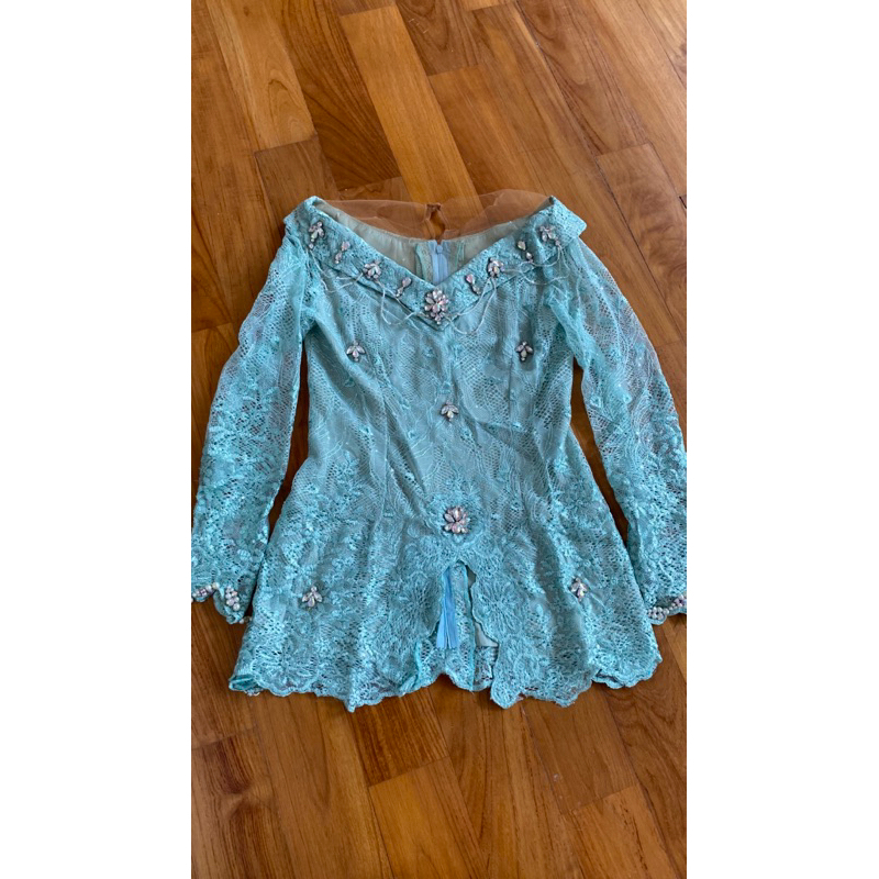 Preloved Kebaya & Rok Wisuda Elegan | Toska Pink | Brokat Payet | Kondisi Istimewa | Siap Pakai