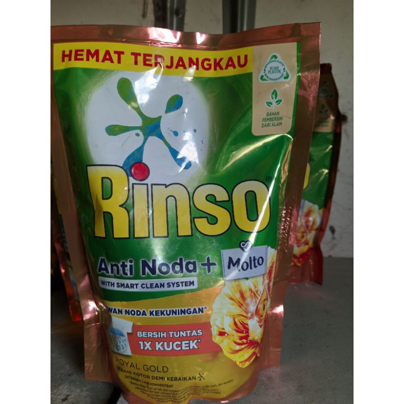 deterjen cair RINSO MOLTO / 510 ML