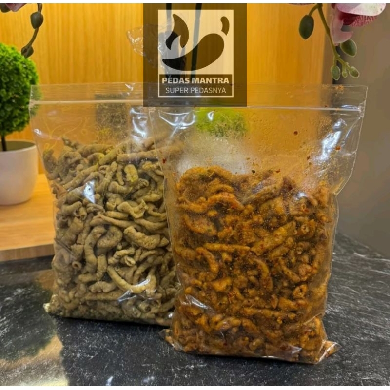 

(Beli 1 Gratis 1) Paket Kripik Usus Ayam Crispy 500gr Pedas Daun Jeruk dan 500gr Original Terlaris Food Keripik Cemilan - Makanan Camilan Snacks