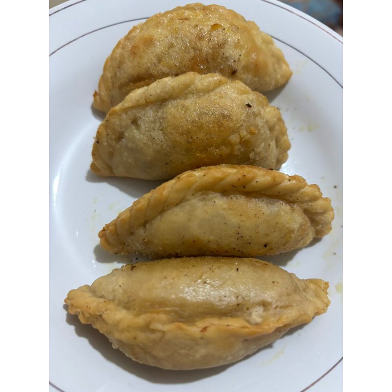 

Cireng isi ayam suir