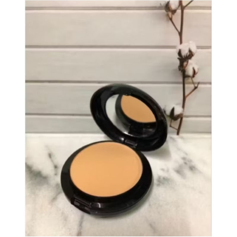 Bedak Maybelline / Revlon padat dan basah