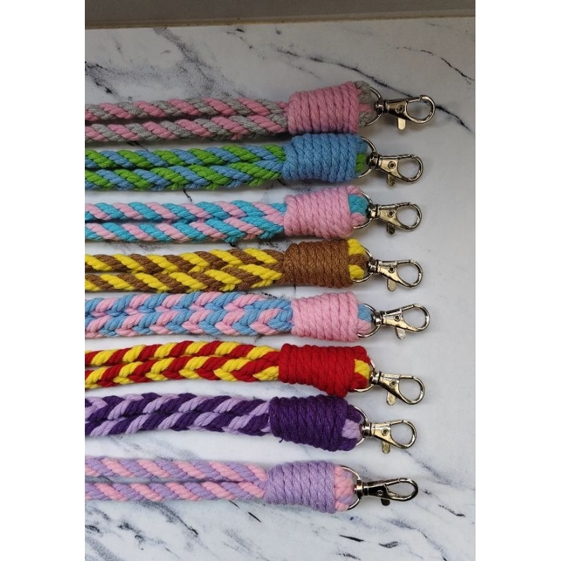 

Lanyard ID Card Tali Macrame /Tali ID Card Kepang Simple/Gantungan HP Leher