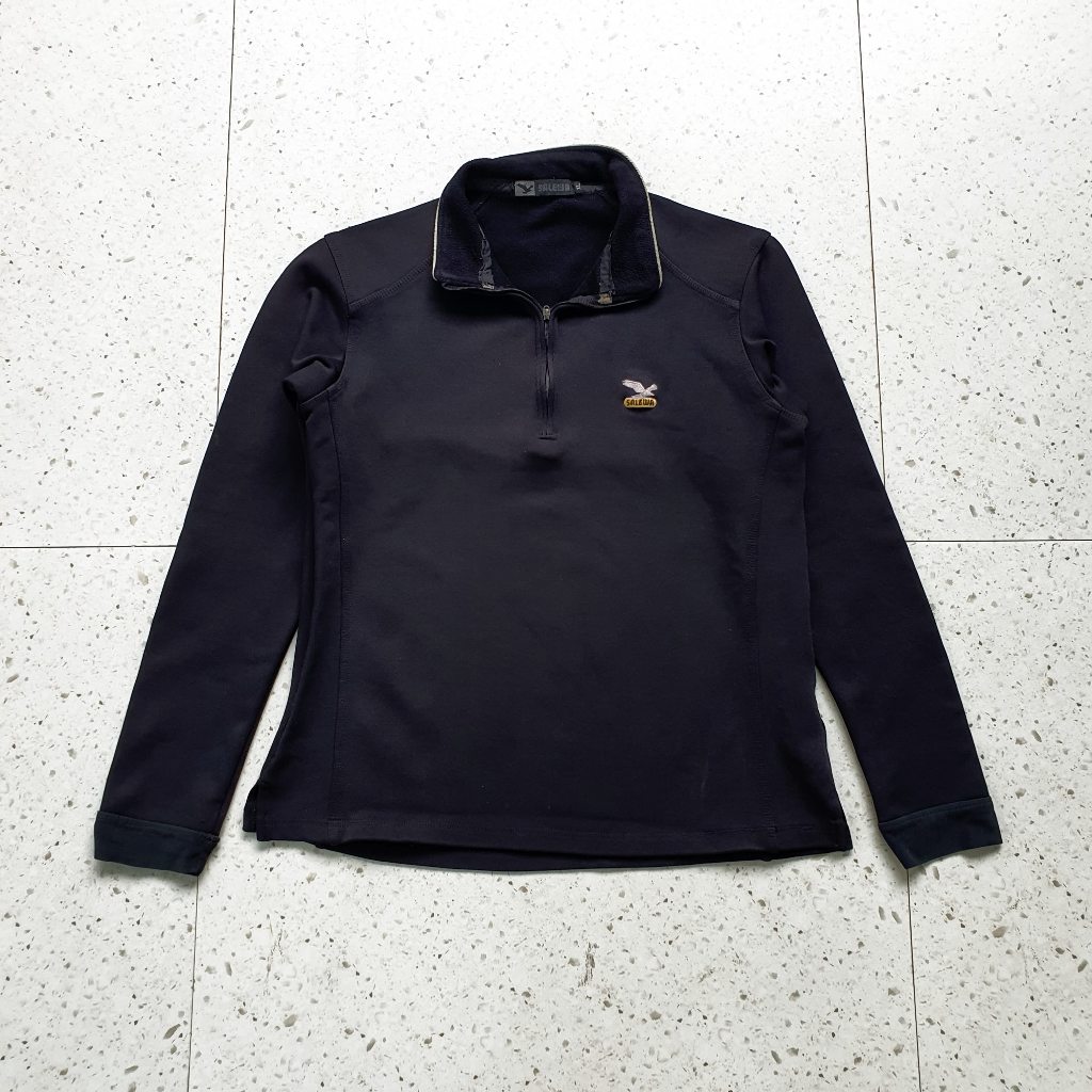 Baju Jaket Sweater Hitam Salewa / Size S - LD 48 cm / Bekas - Second - Preloved