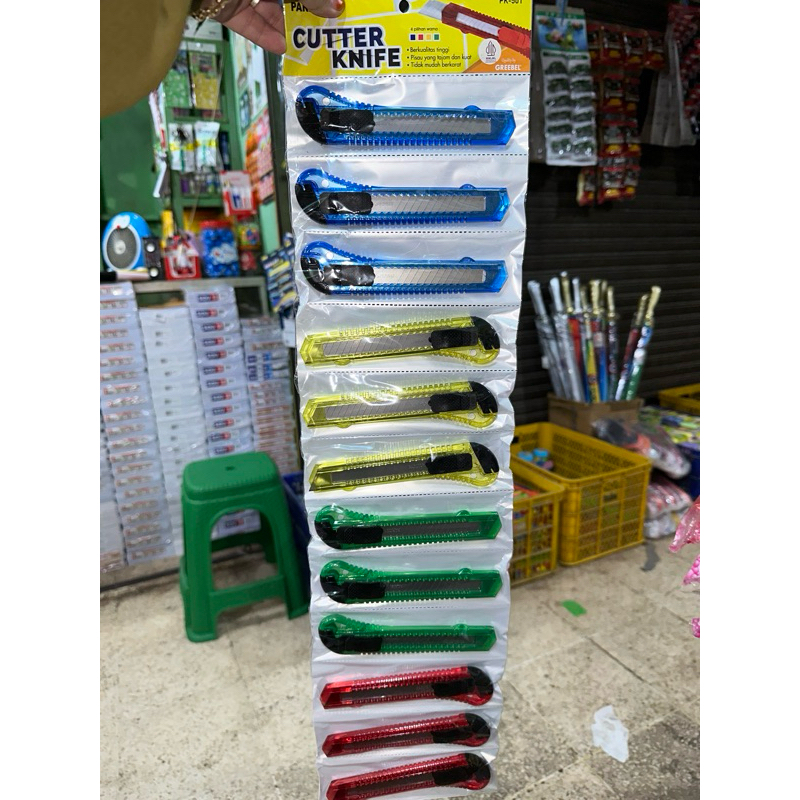 

PISAU KATER SATU LUSIN