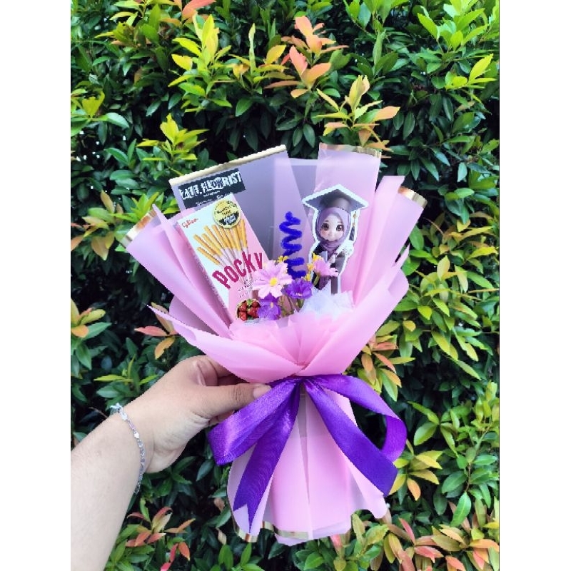 Buket Wisuda/Buket hadiah/Buket coklat/Buket jajan