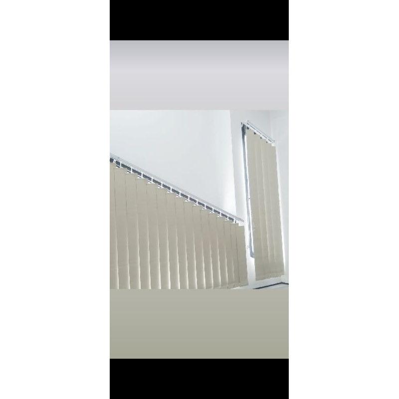 vertical blind