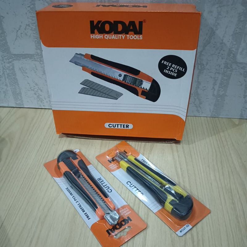 

GROSIR (12pcs) CUTTER KODAI FREE REFILL 2PCS INSIDE | HARGA PER KOTAK