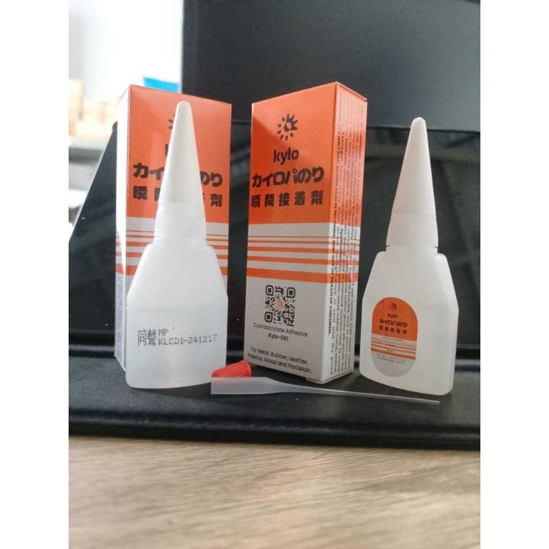 

Lem G Korea ORIGINAL Super Glue Kylo Barcode Ori 100%