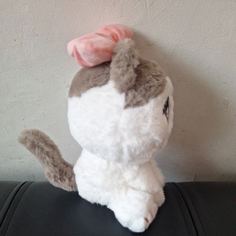 boneka kucing lucu. boneka kucing pita pink. 22 cm. boneka unik. boneka limited edition.