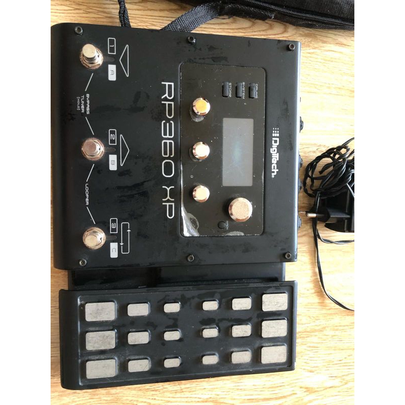 Efek gitar Digitech rp360xp