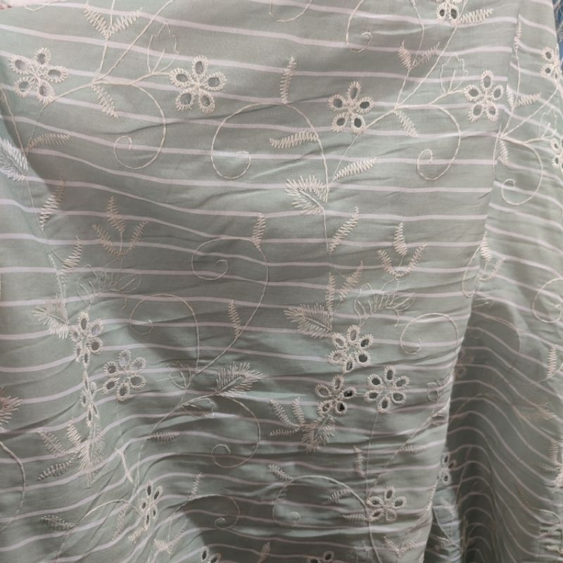 kain katun bordir motif putih - kain katun bordir - bahan antik - kain pesta - kain bordir - kain ka