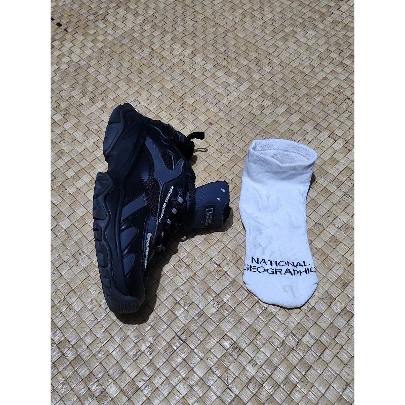 Sepatu National Geographic Full Black