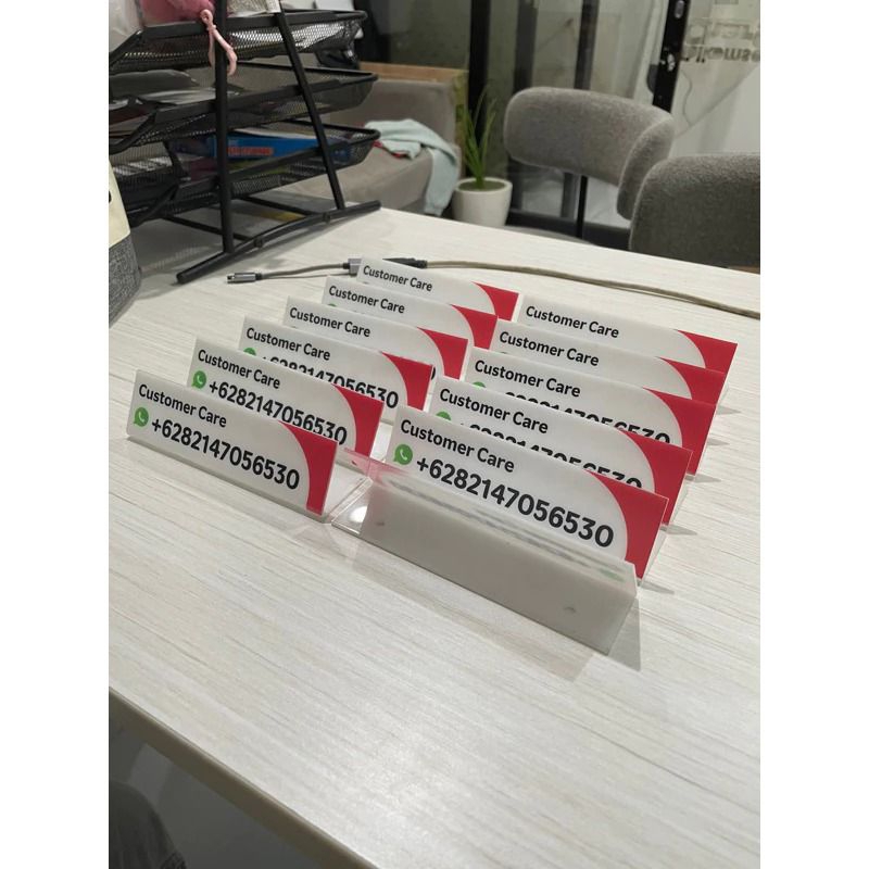 

Sign Akrilik, Tag Meja