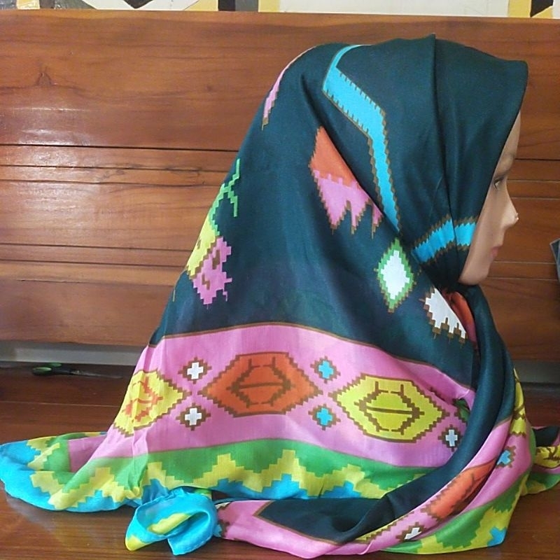 Jilbab Segi empat || Hijab segi 4 Motif Abstrak // Hijab abstrak motif