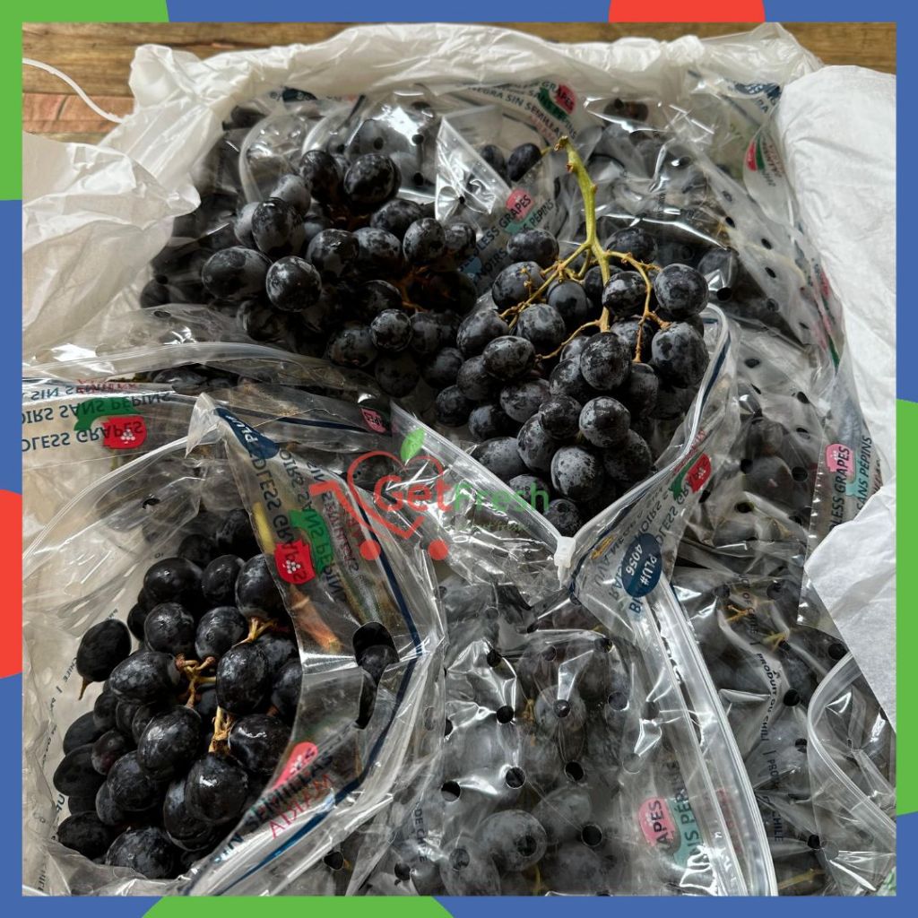 

Anggur Hitam Chile dus +- 8kg