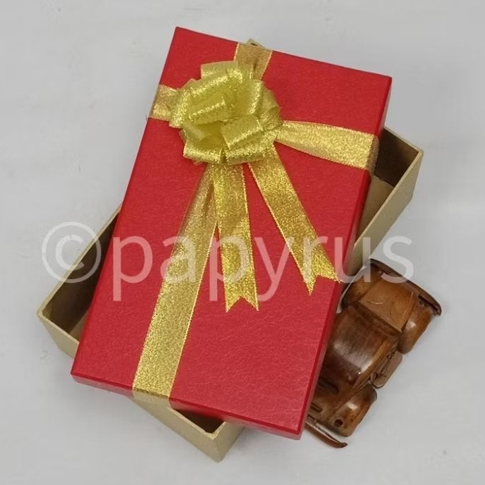 

PAPYRUS Kombinasi 15x25 Tinggi 5cm Kotak Kado Gift Box Hadiah V2