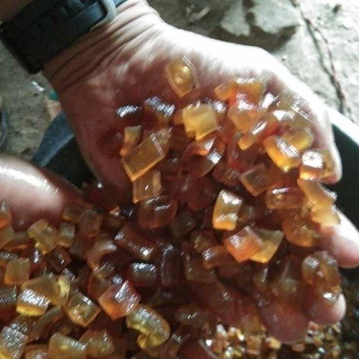 

Kerupuk Kulit Sapi Mentah Siap Goreng 2,5kg Asli Kulit Sapi Potongan Kotak Dadu Dorokdok Latua Jangek Lapuan Krecek