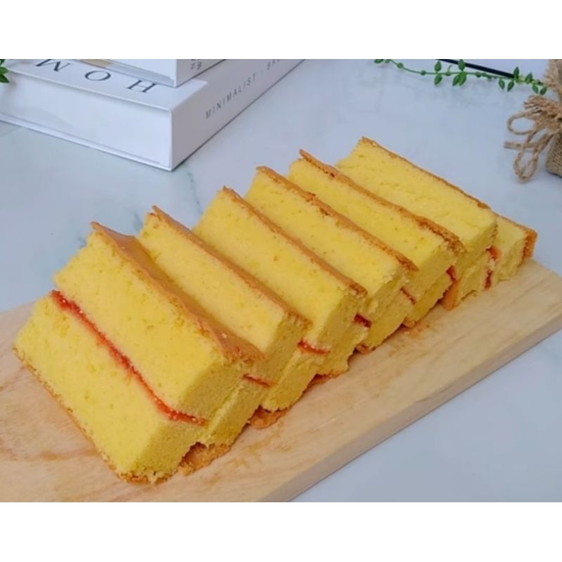 

Kue Bolu Lapis Strawberry/Blueberry