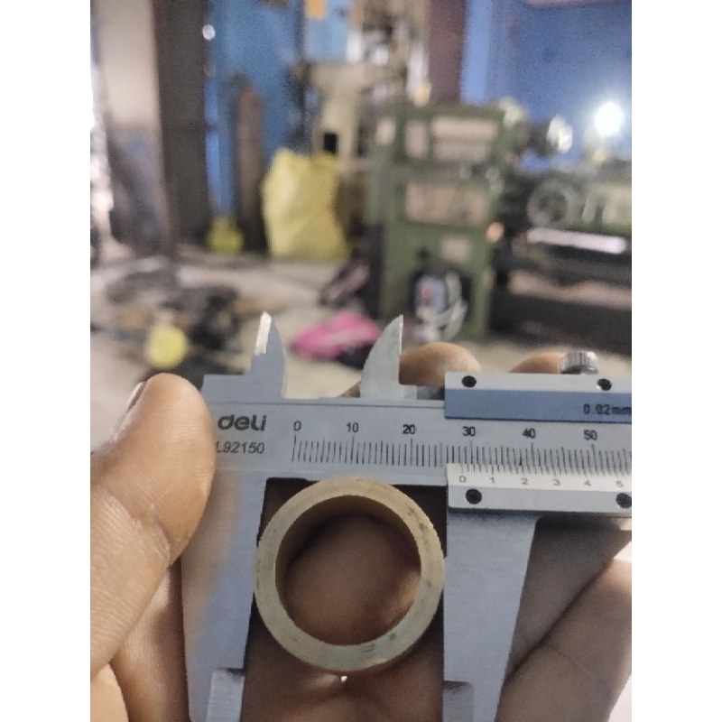 Sitting Klep Albronze